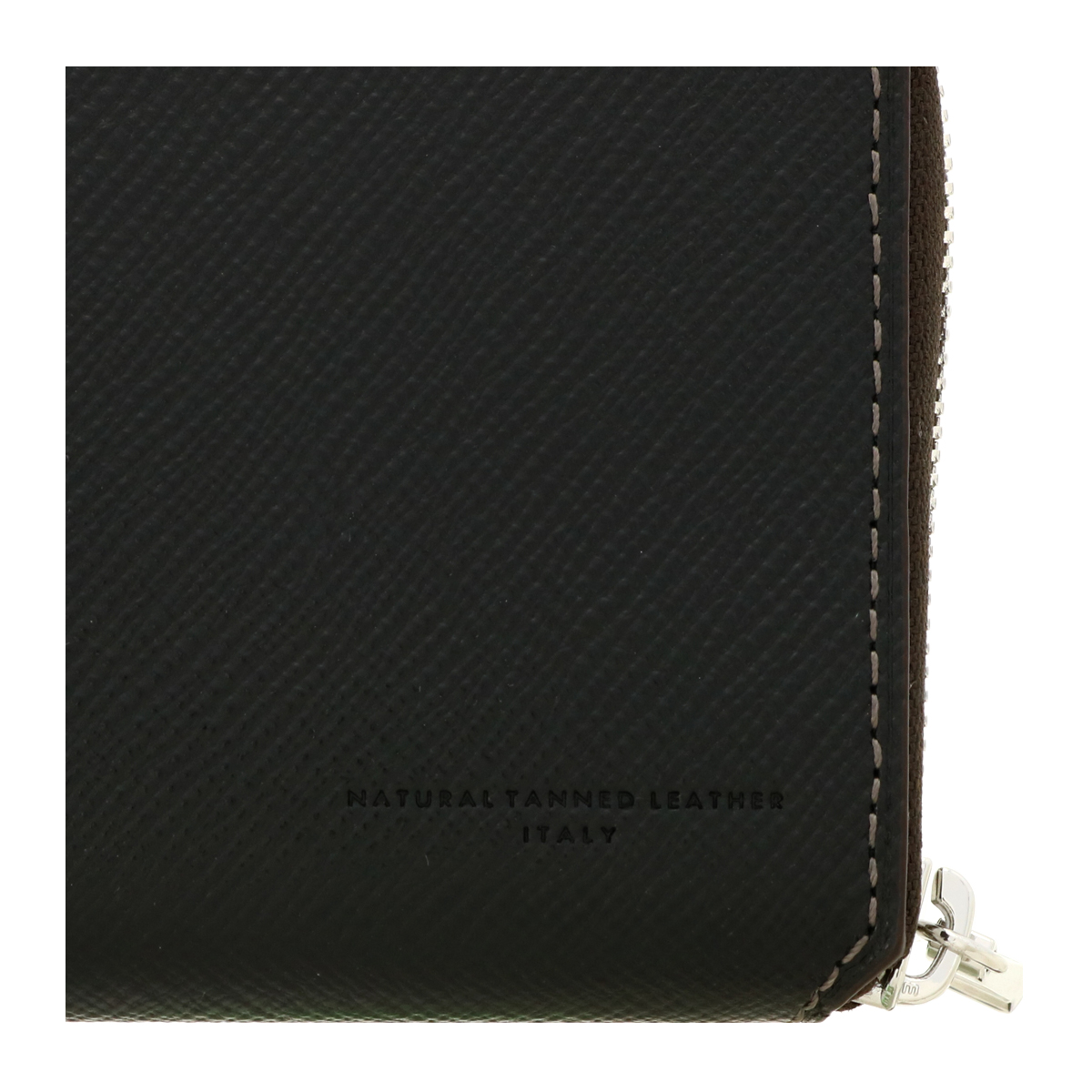 TAKEO KIKUCHI（タケオキクチ） 二つ折り財布 ラウンドファスナー 本革