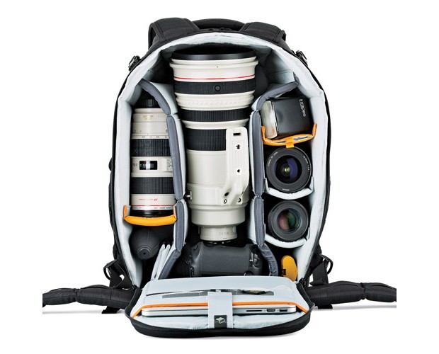 話題の行列話題の行列ロープロ（Lowepro）フリップサイド500AW II