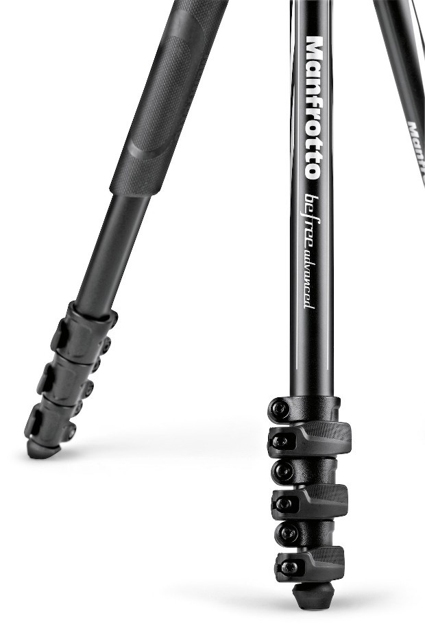 マンフロットbefreeアドバンス  MKBFRLA4BK-BH Manfrotto（マンフロット） befreeアドバンス アルミニウムL三脚キット