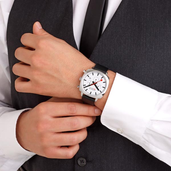 MONDAINE モンディーン レディース腕時計 クオーツ ヘルベチカ
