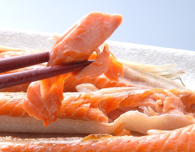 极品红鲑腹(约500克)/鄂霍茨克产红鲑三文鱼烤鱼菜下酒菜肚-日本购购