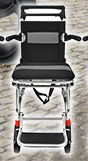 介助用車椅子 車椅子 sg166 介助型 介護用 折りたたみ式 簡易 簡易型 軽量 アルミ製 頑丈 8kg  持ち運び 一体型のハンドブレーキ 衝撃吸収スプリング｜sakura-elec｜04
