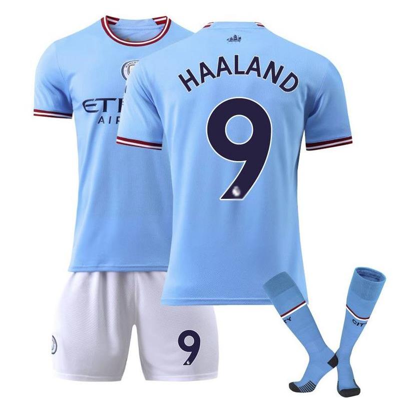 サッカーユニフォーム サッカーレプリカユニフォーム サッカーウェア マンチェスター・シティ 上下セット 半袖Tシャツ ハーフパンツ 背番7/9/10/17/47 大人 |  | 02