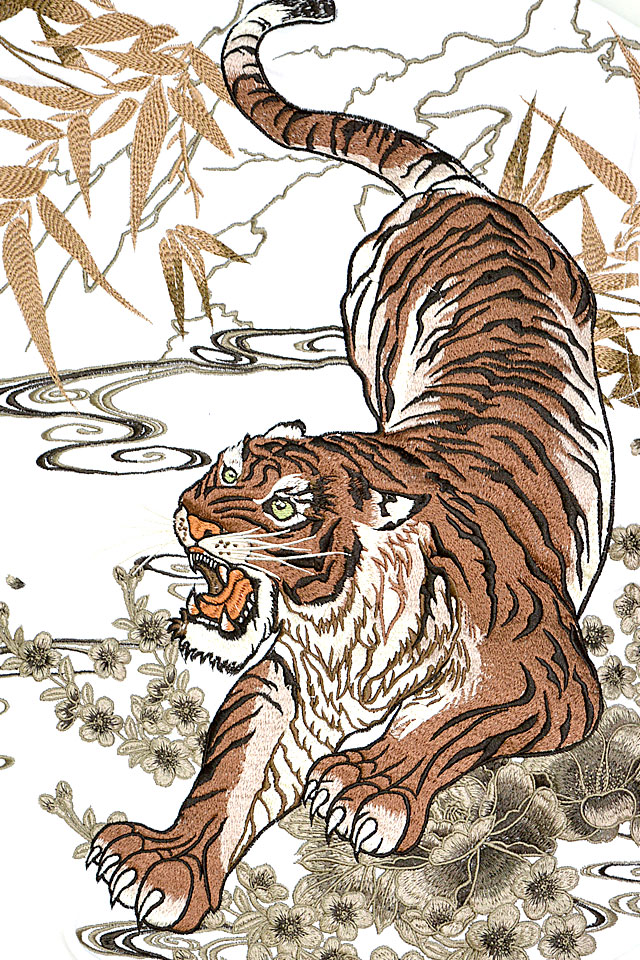 粋 信長の虎スウェットパーカー 絡繰魂 233075 和柄 和風 トラ 刺繍 からくり 粋 信長の虎スウェットパーカー 絡繰魂 233075 和柄 和風 トラ 刺繍