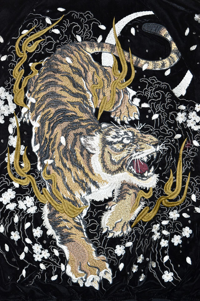 別珍スカジャン「虎」 朧 9053852 和柄 和風 おぼろ ベロア 刺繍 スーベニアジャケット タイガー 別珍スカジャン「虎」 朧 9053852 和柄 和風 おぼろ ベロア 刺繍