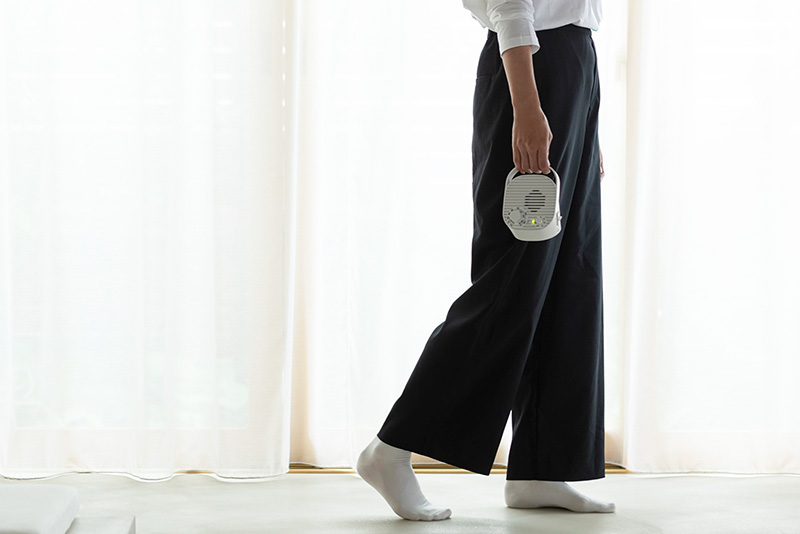 プラスマイナスゼロ テレビ用ワイヤレススピーカー（ラジオ付）