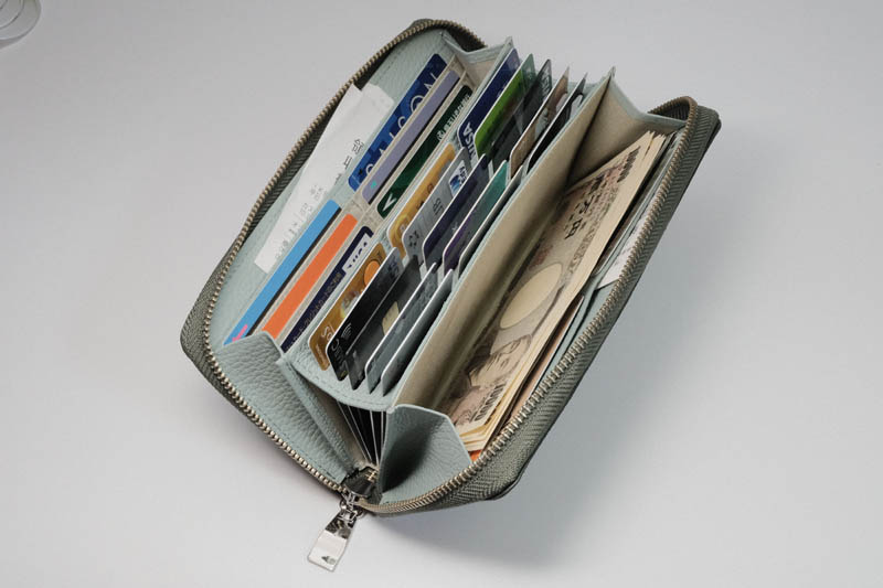 エイチアンドエイ carcru(カルクル) カードが見やすく取り出しやすい