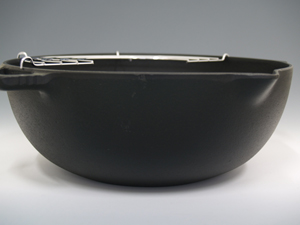 岩鋳（IWACHU） 南部鉄器 天ぷら鍋 深型 24cm 日本製 : キッチン