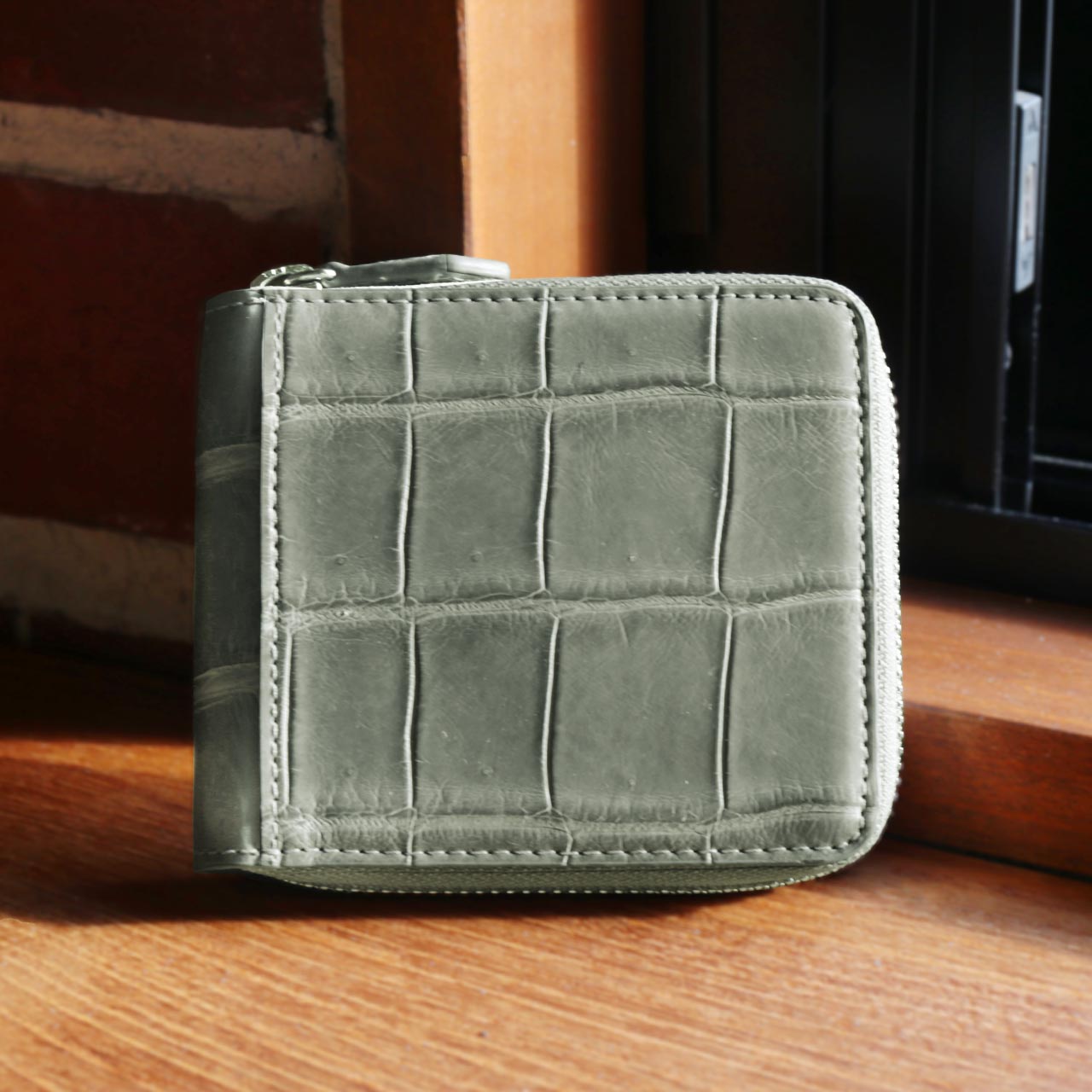 クロコダイル ラウンドファスナー 二つ折り財布 メンズ マット