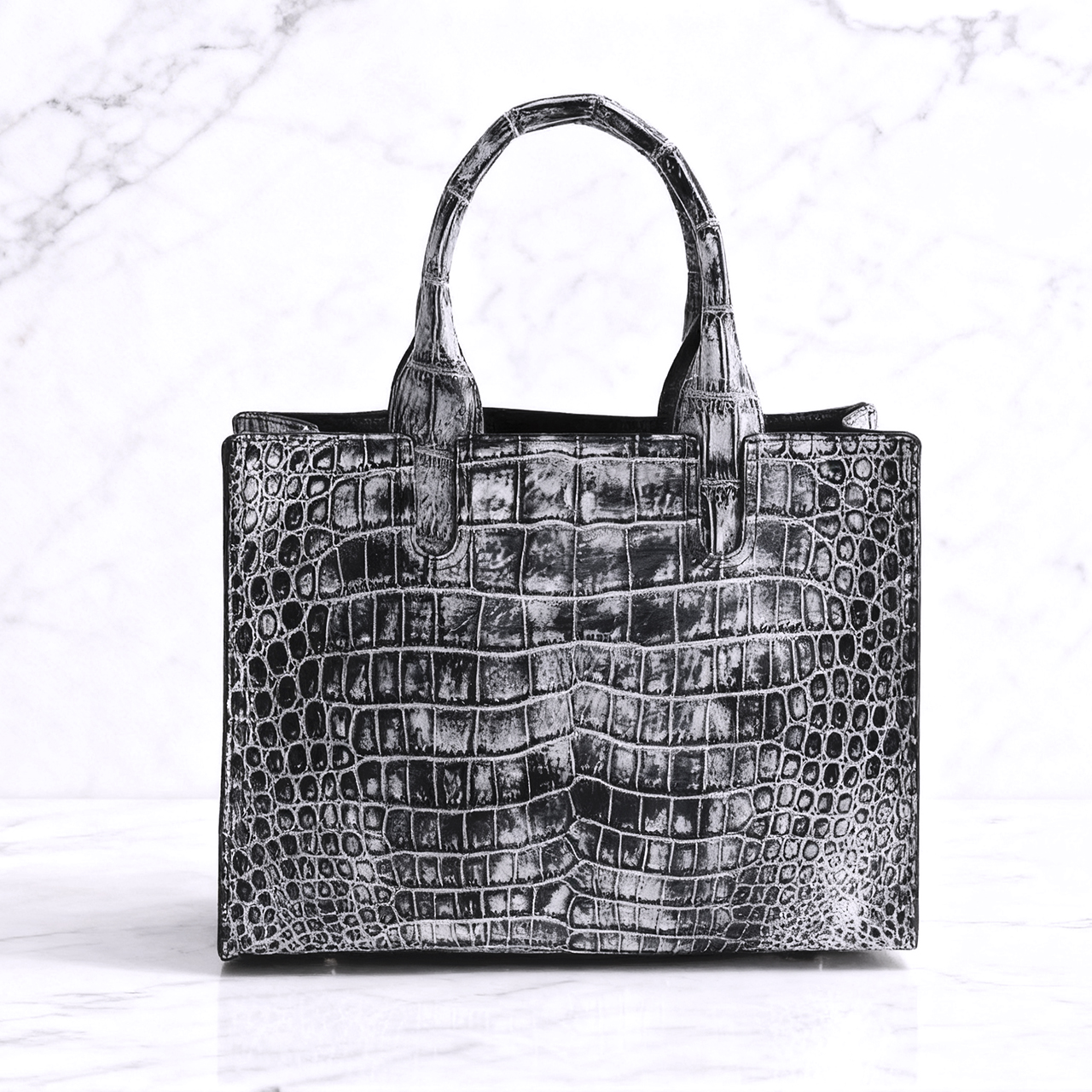 美品　VALENTINO GARAVANIクロコメンズビジネス手提げバッグ Whatna ワニ革 本革 ビジネス バッグメンズ 2way ショルダー 手提げ