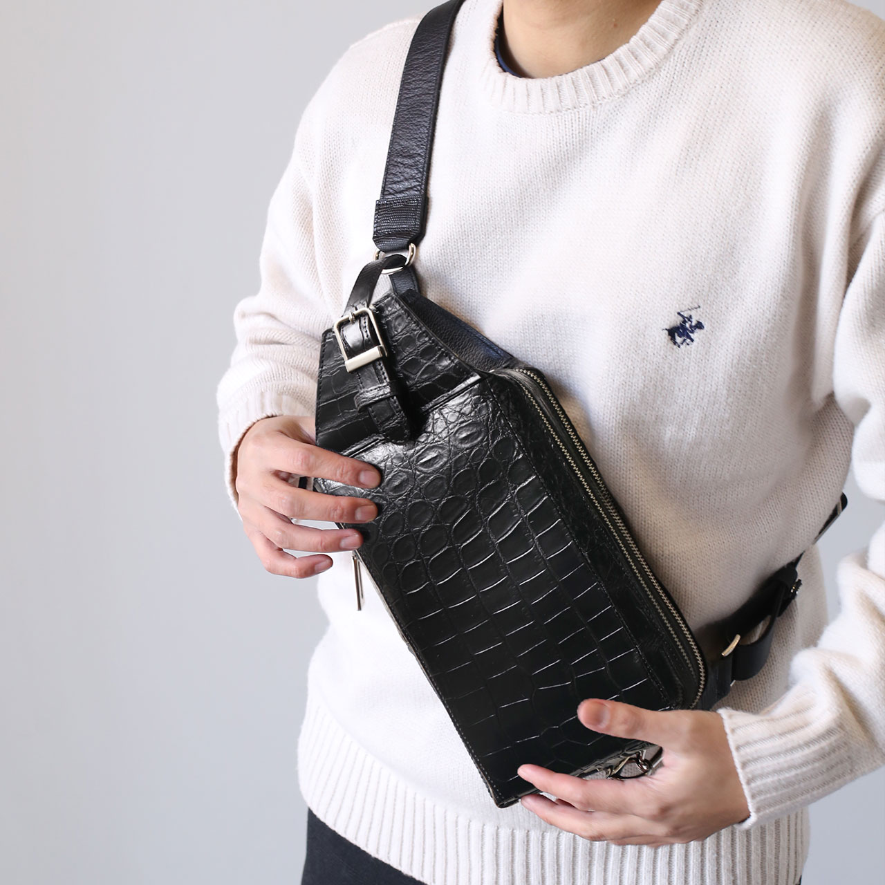 クロコダイル メンズ ボディバッグ 日本製 マット 加工 ショルダー