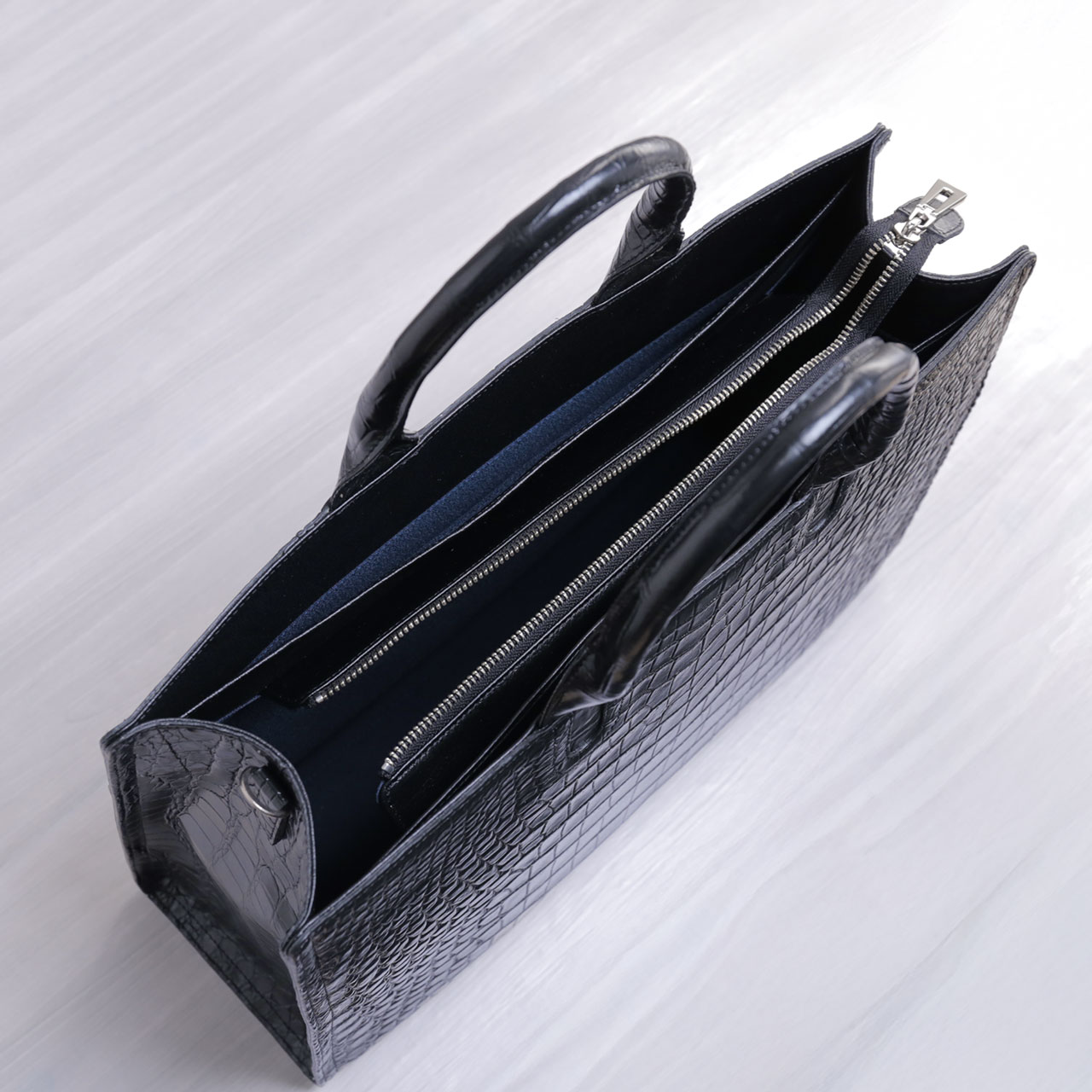 ◎美品◎JRA リアルクロコダイル ビジネスバッグ 2way A4収納 ブラック クロコダイル ビジネスバッグ メンズ 日本製 センター取り 2WAY