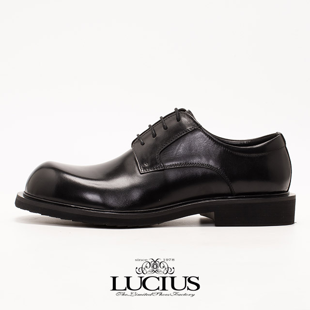 美品 プラダ 8 27 ビジネスシューズ レザー 外羽根 ブラック 美品 プラダ 8 27 ビジネスシューズ レザー 外羽根 ブラック