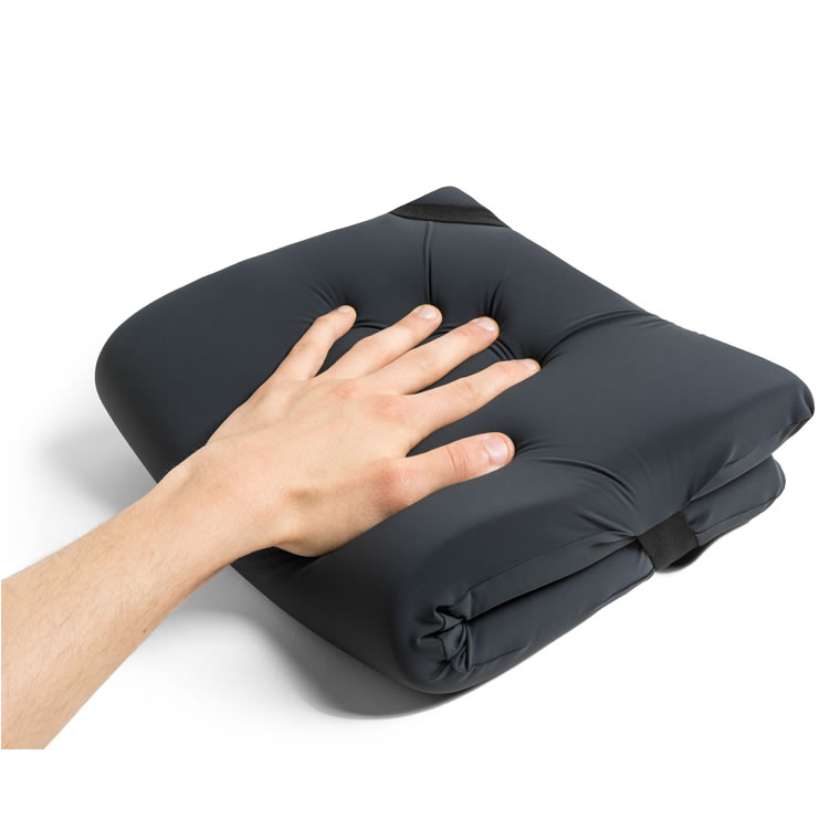 BANALE. バナーレ OMNI PILLOW オムニピロー 3WAYピロー WINERED ワインレッド 赤 携帯 旅行 枕 アウトドア