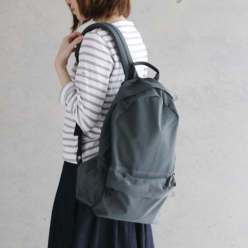 NEW売り切れる前に☆ 新品未使用 SIMPLICITY DAILY DAYPACK ブラック