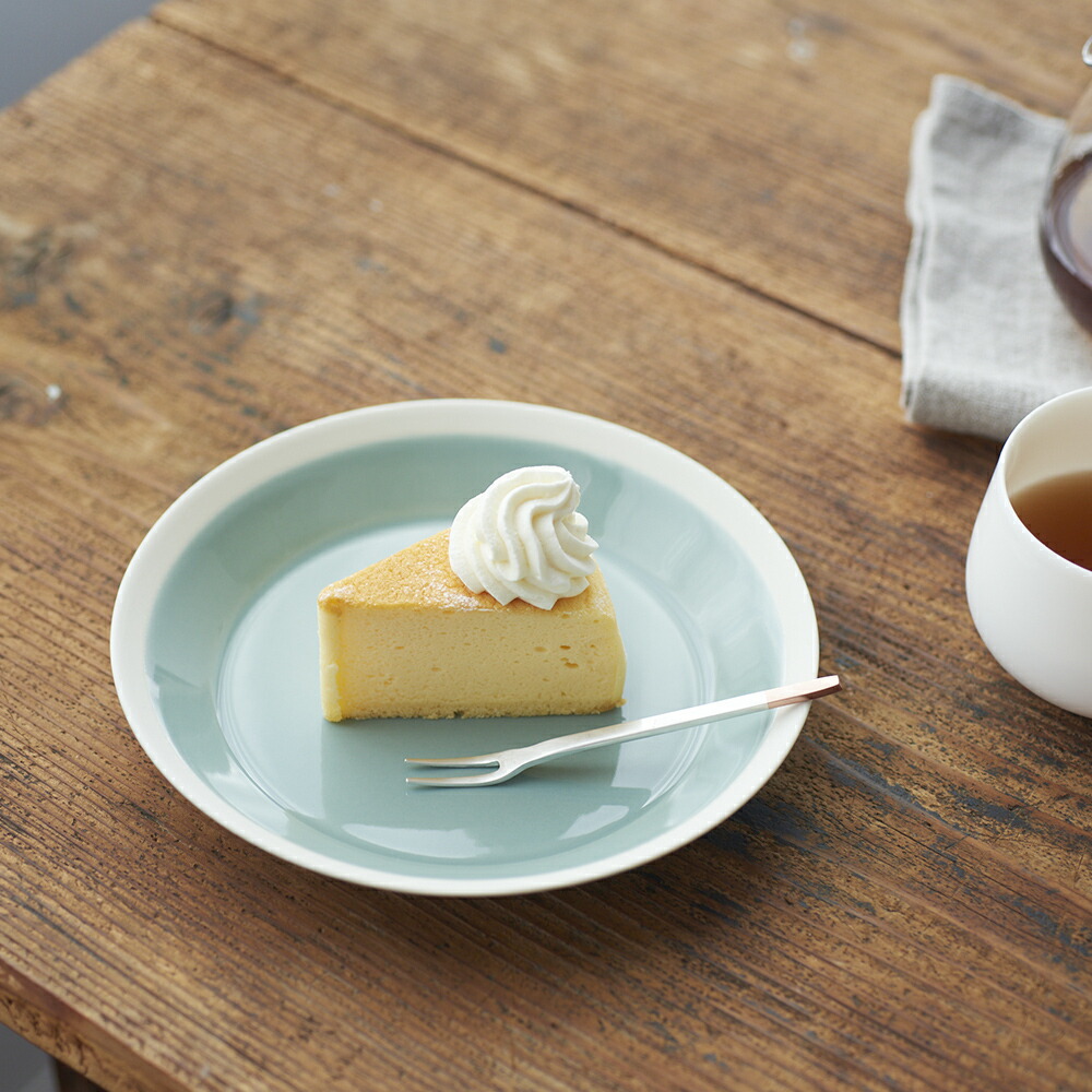 yumiko iihoshi porcelain × 木村硝子店 dishes 180 plate プレート イイホシユミコ 皿 取皿 デザート  カフェ ケーキ レンジ可 食洗機可 18cm