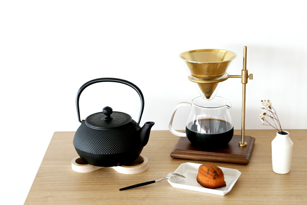 岩鋳（IWACHU） 南部鉄器 鉄瓶 7型アラレ IH対応 日本製 黒焼付 0.9L