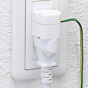 SANWA SUPPLY（サンワサプライ） コンセントタップ L型変換アダプタ 3P