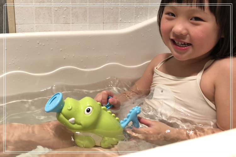 キッズ お風呂のおもちゃ 水遊び おふろ 子供用 バストイ シャワー 入浴 ギフト 楽しい 水に浮く お風呂グッズ :bathtoy075:sanwa  fashion - 通販 - Yahoo!ショッピング