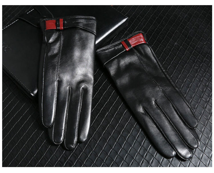 羊革 スマホ対応可能 本革手袋　レディース　グローブ　レザーグローブ　レザー手袋　glove　バイク手袋　バイクグローブ　レーシンググローブ