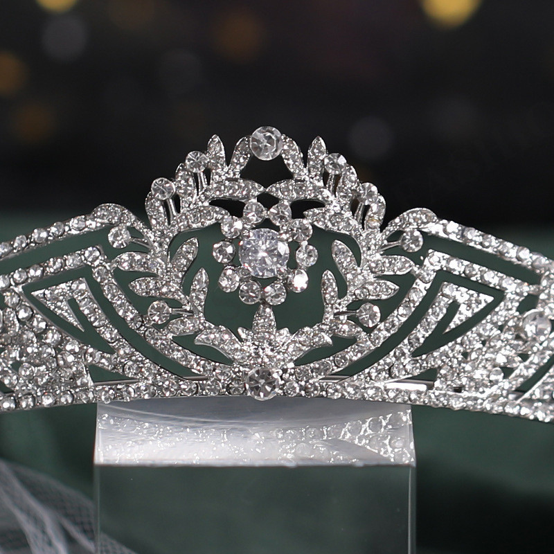 新品 クラウン ブライダルアクセ ティアラ 披露宴 ウエディングアクセサリー 撮影 結婚式 ウェディング小物 ラインストーン ビジュー パーティー 二次会 |  | 03