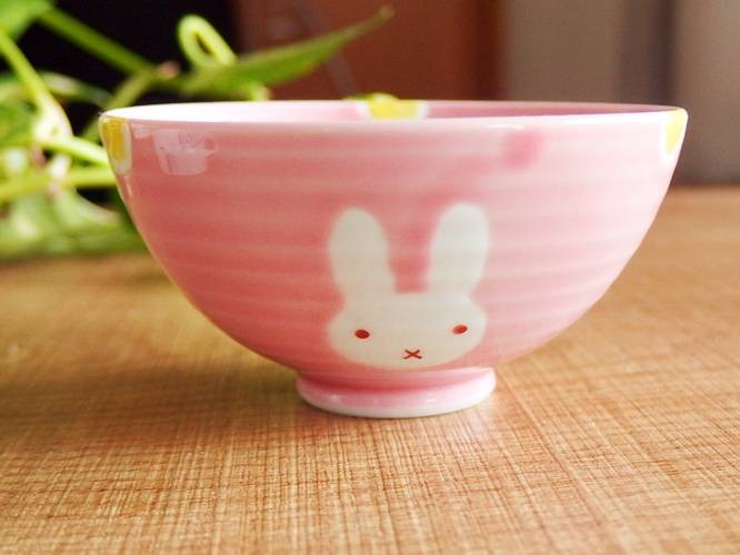 石丸陶芸 有田焼 波佐見焼 ミニ茶碗 ふんわりピンク うさぎ ご飯