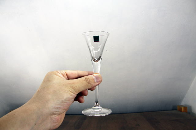 HOYAクリスタル CHN0402 リキュールグラス 35cc 足付き 切子 カット 冷酒 食前 酒 カクテルグラス