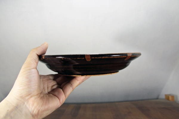 益子焼　黒釉流描皿　大皿 益子焼 黒釉流描皿 大皿