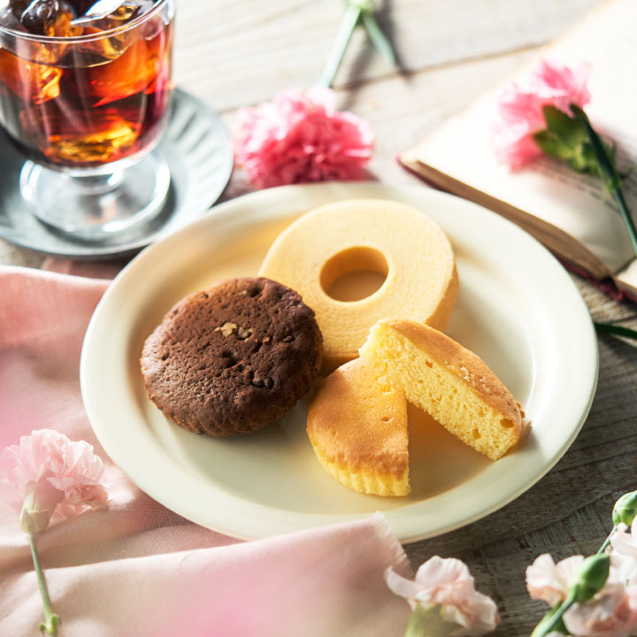 最短当日出荷 アイスコーヒー ギフト 焼菓子 スイーツ 500ml 2本 澤井珈琲ギフトセット  オシャレ 【RD】  【TS】 | 澤井珈琲 | 10