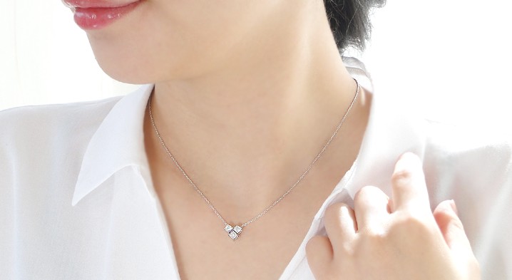 ダイヤモンド ネックレス ペンダント スリーストーン 2WAY 3石