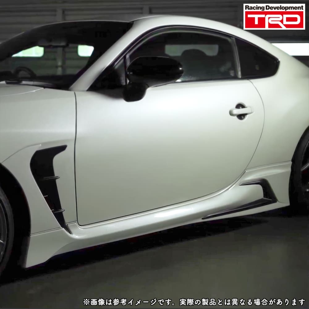 GR86 TRDサイドスカート　ホワイト TRD TRD GRサイドスカート クリスタルホワイトパール GR86 ハチロク
