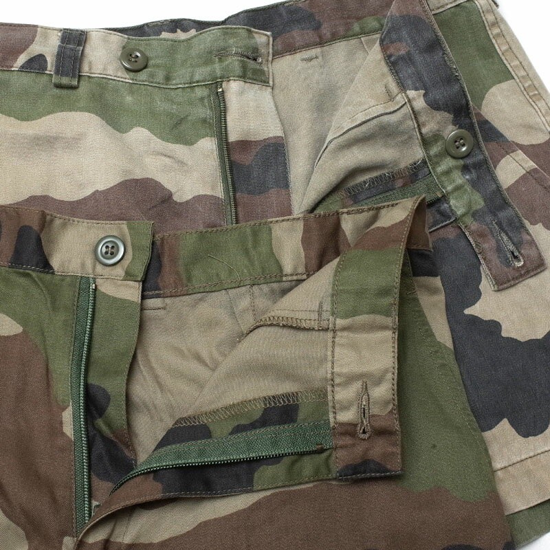 1点ならメール便可 フランス軍 ショートパンツ CCE