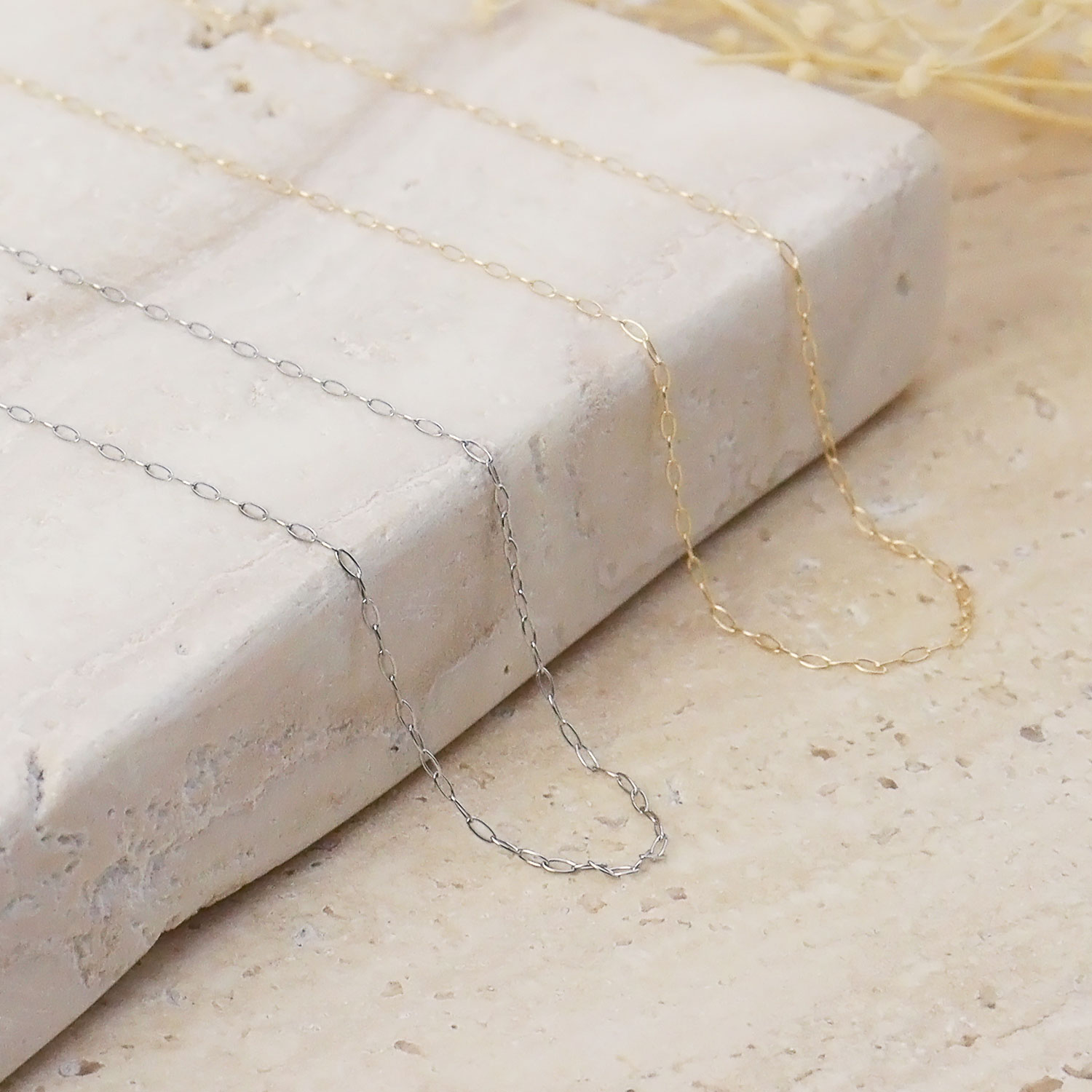 LARA Christie（ララクリスティー） ネックレス チェーン プラチナ