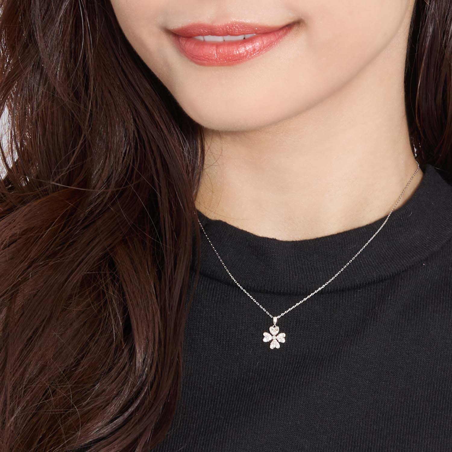 LARA Christie ネックレス レディース 18金 ダイヤ 0.3ct