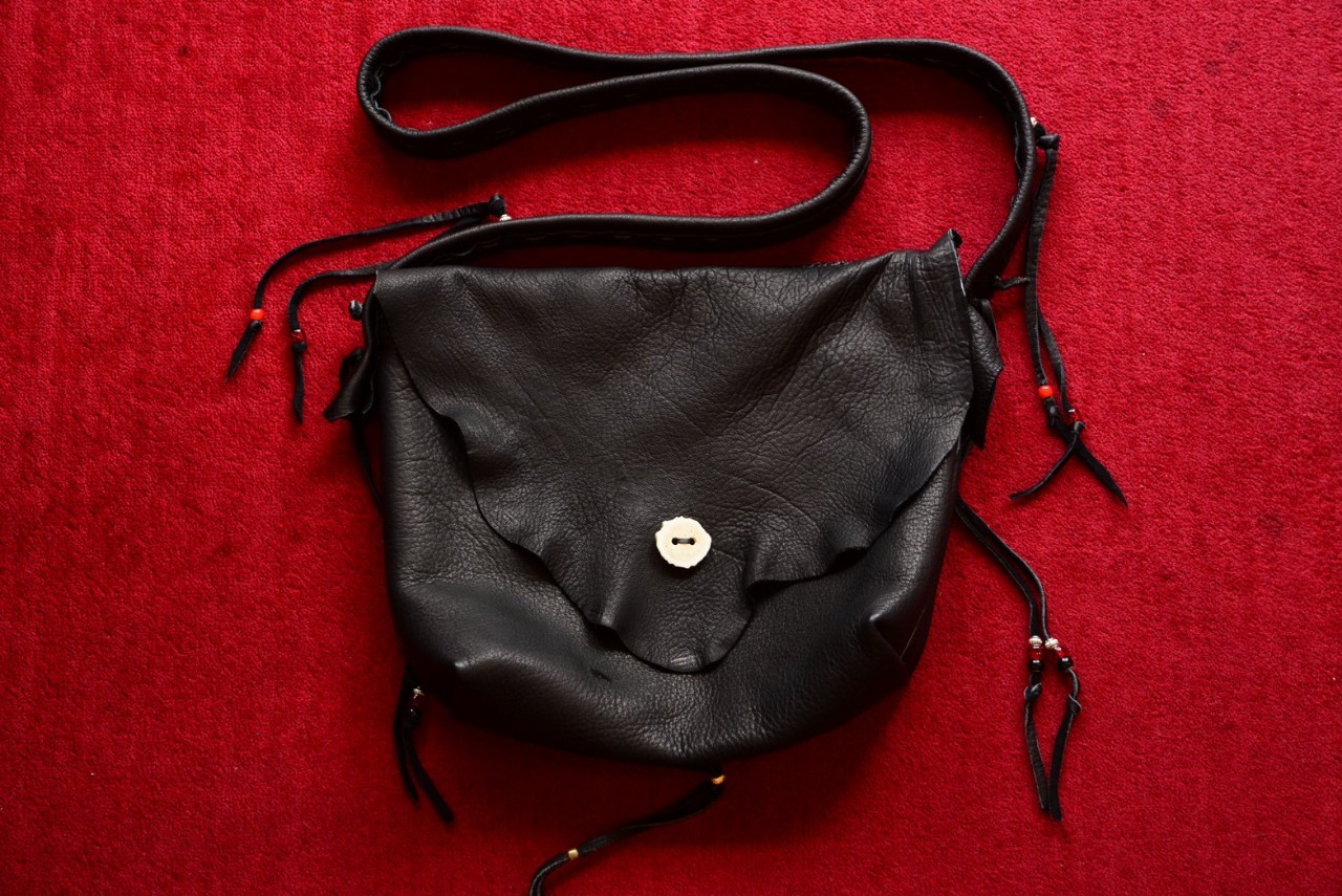 ナスングワム Nasngwam. / DEARSKINMESSENGER BAG