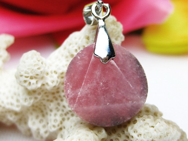 インカローズ ロードクロサイト 大衛星 ペンダント [K1-603] 1枚目