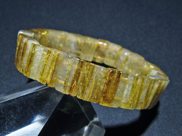 ゴールドタイチンルチル バングル [t107-4476] 1枚目