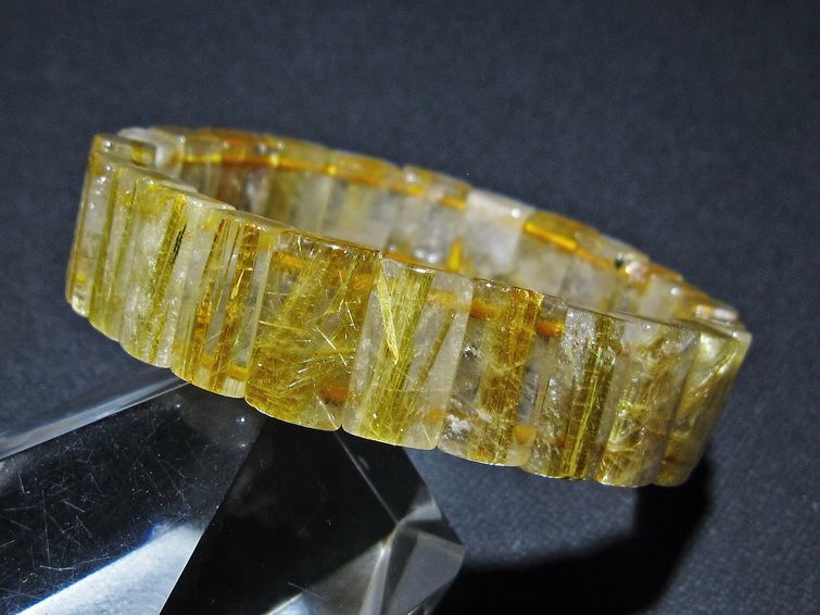 ゴールドタイチンルチル バングル [t107-4486] 1枚目