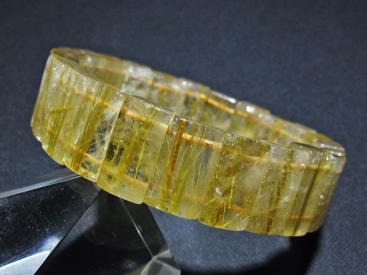 ゴールドタイチンルチル バングル [t107-4493] 1枚目