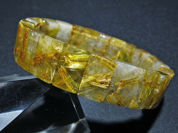 ゴールドタイチンルチル バングル [t107-4524] 1枚目