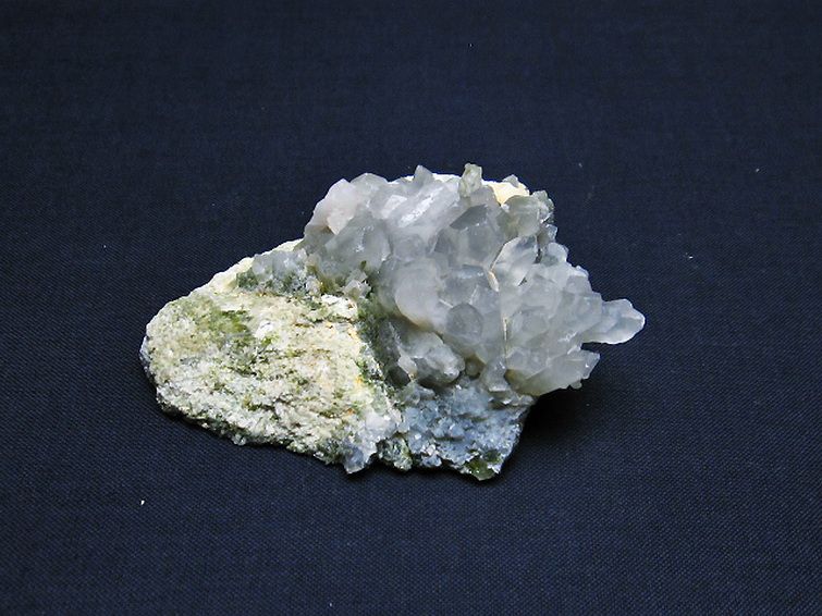 グリーンファントムクォーツ　クラスター アメリカ産 [t126-7755] 1枚目