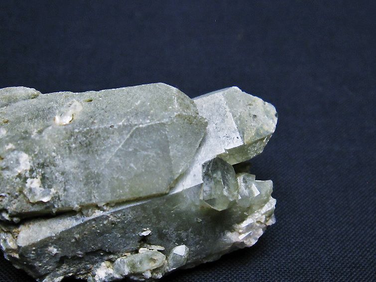 グリーンファントムクォーツ　クラスター アメリカ産 [t126-7769] 2枚目