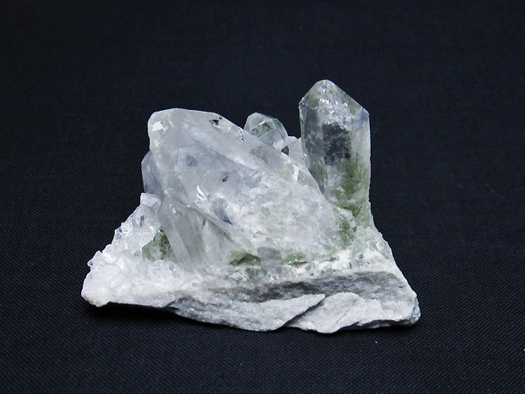 グリーンファントムクォーツ　クラスター アメリカ産 [t126-7772] 1枚目