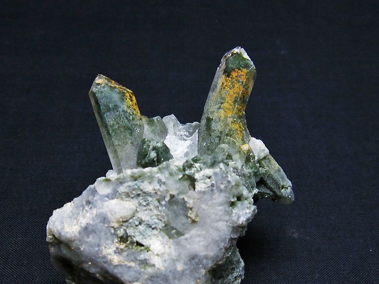 グリーンファントムクォーツ　クラスター アメリカ産 [t126-7834] 2枚目