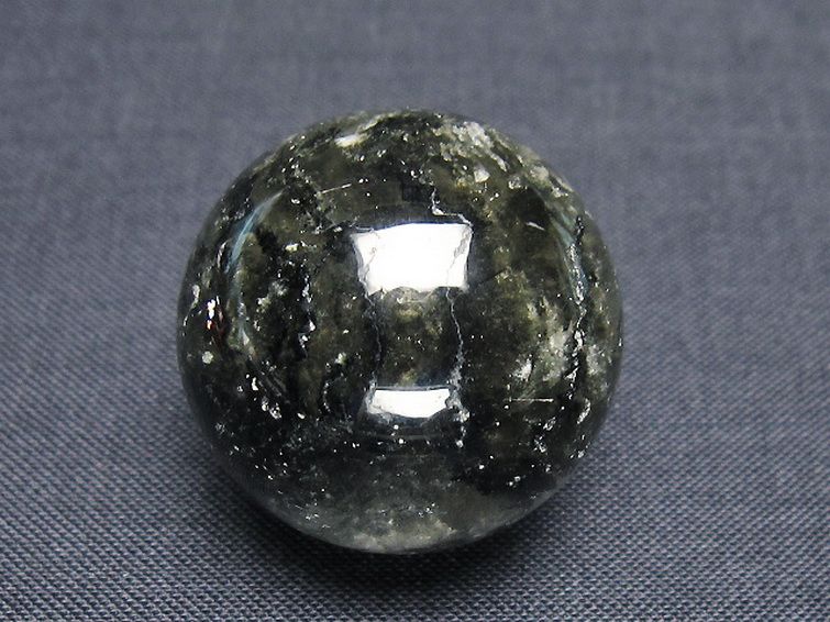 グリーンファントム 丸玉 29mm [t129-3092] 1枚目