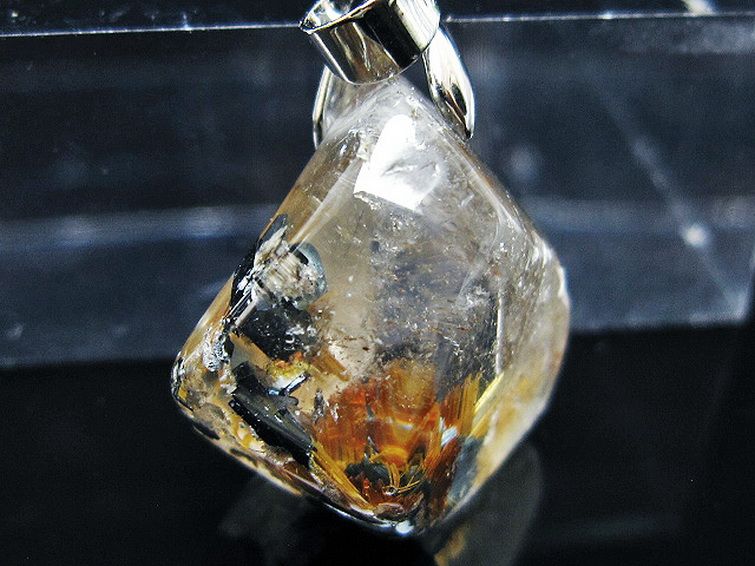 ゴールドタイチンルチル ペンダント [T134-3945] 1枚目