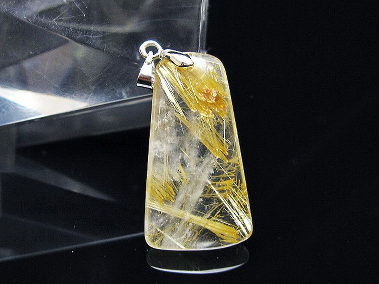 ゴールドタイチンルチル ペンダント [T134-4130] 1枚目