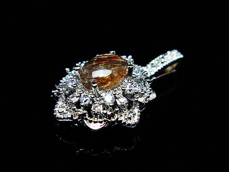 ファイナルグレード金針ルチル水晶 ペンダント [T134-4348] 3枚目