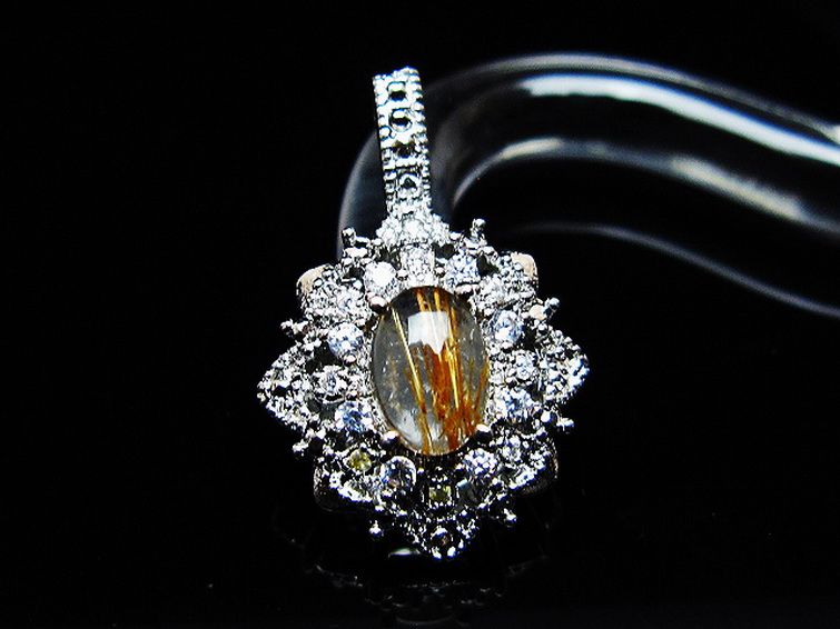 ファイナルグレード金針ルチル水晶 ペンダント [t134-4375] 2枚目