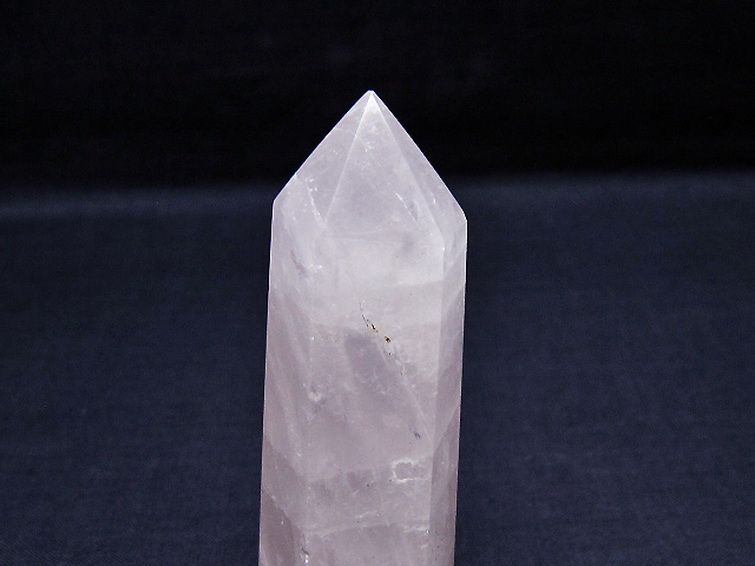 ローズクォーツ 六角柱 [t138-6407]